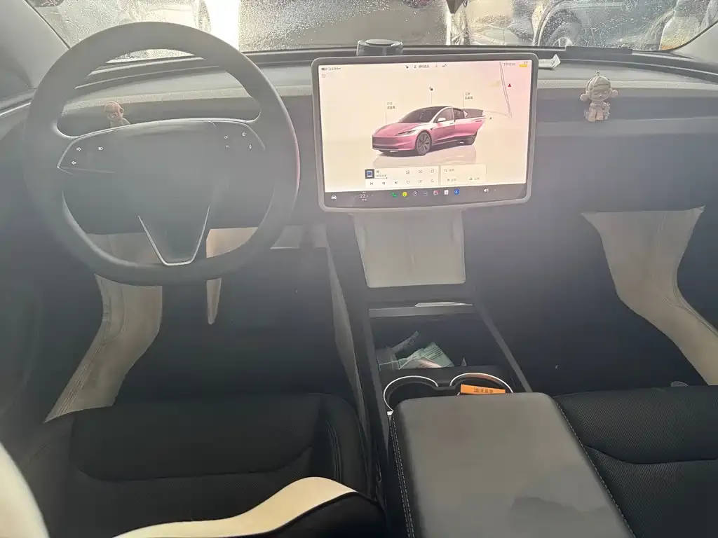 Tesla Model 3 — фото 3