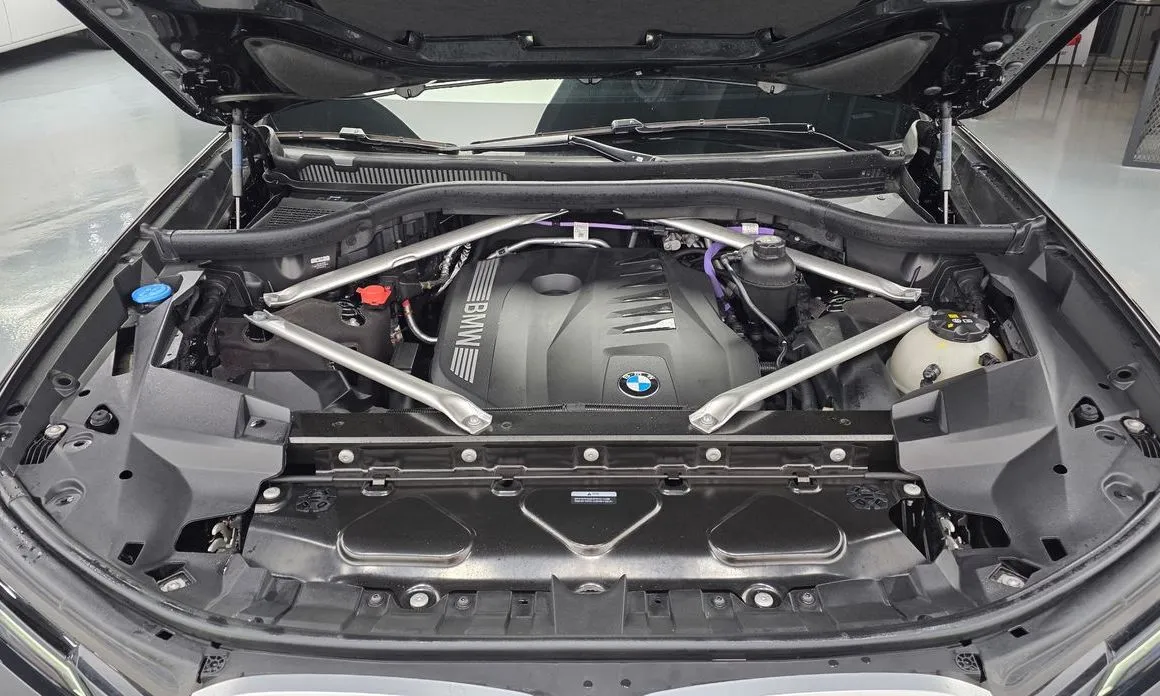 BMW X7 2024 из KR, фото 8