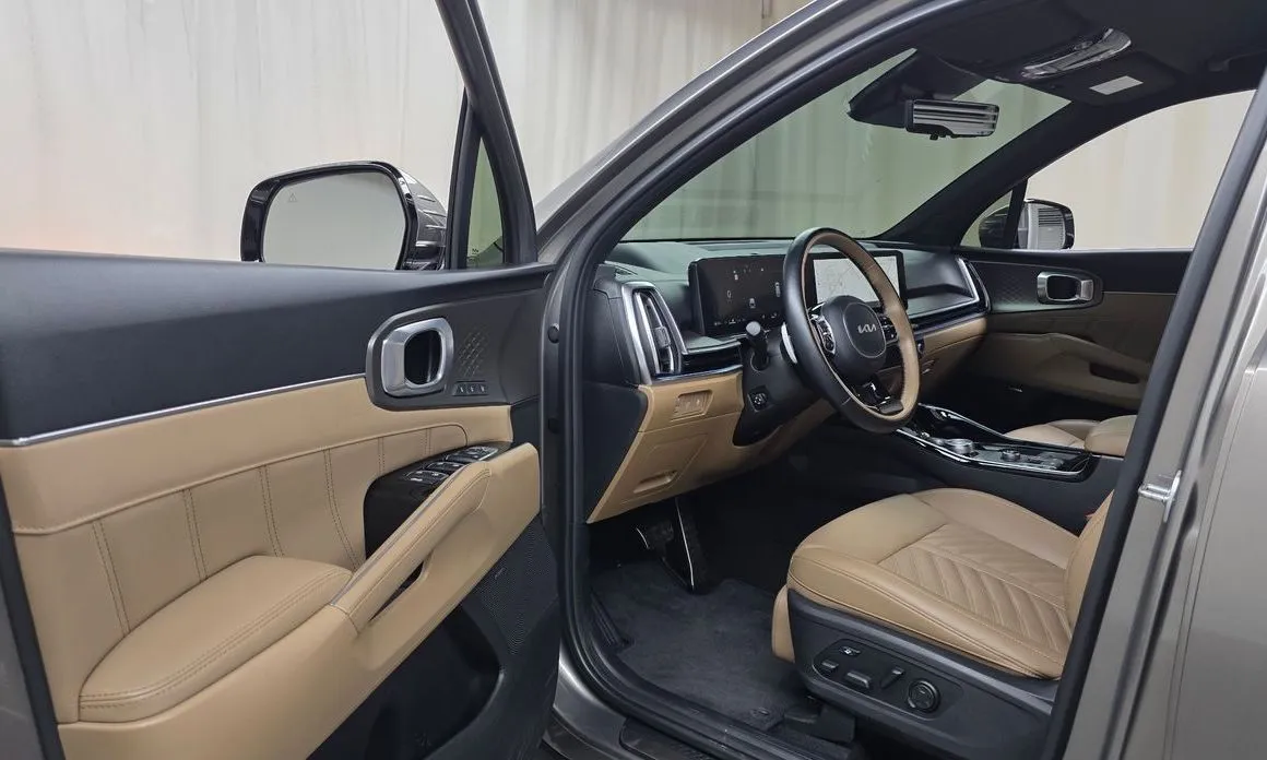 Kia Sorento — фото 8