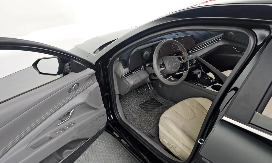 Hyundai AVANTE — фото 3