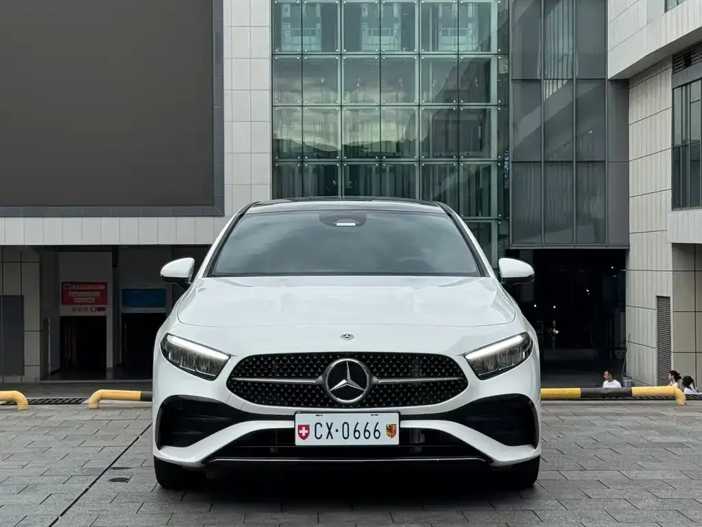 Mercedes-Benz A-Class — фото 9