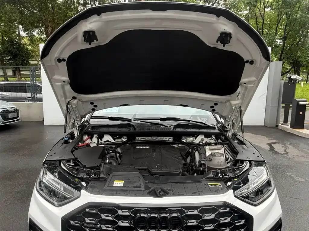 Audi Q5L Sportback — фото 7