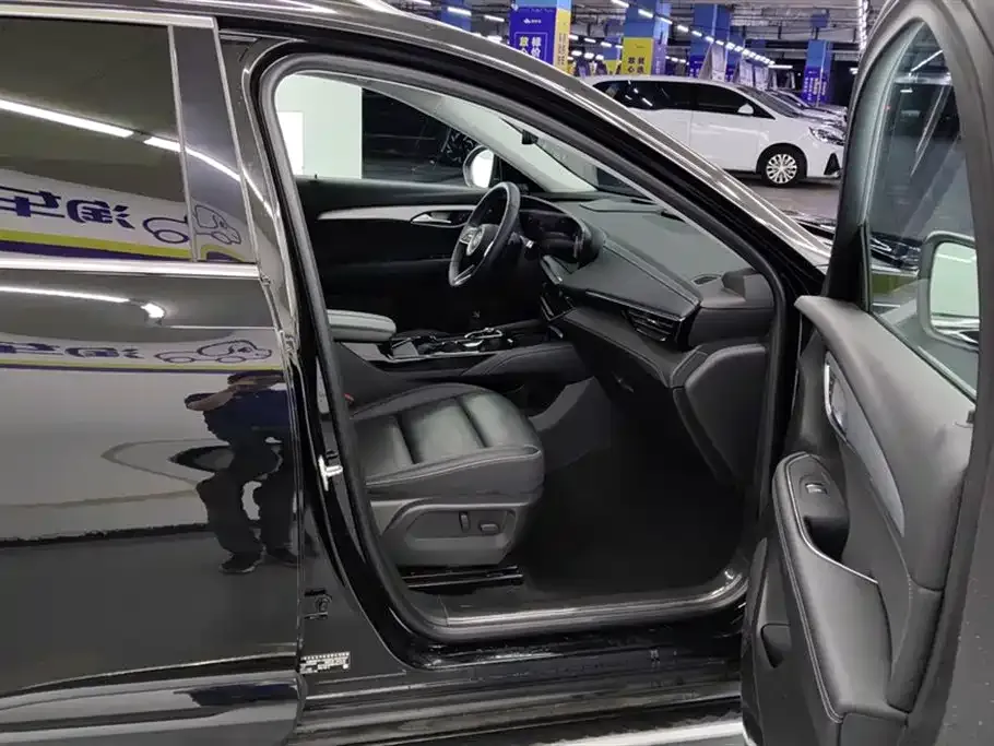 Buick Envision Plus — фото 10