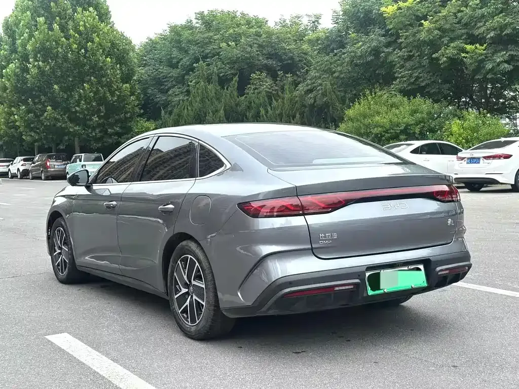BYD Qin L — фото 7