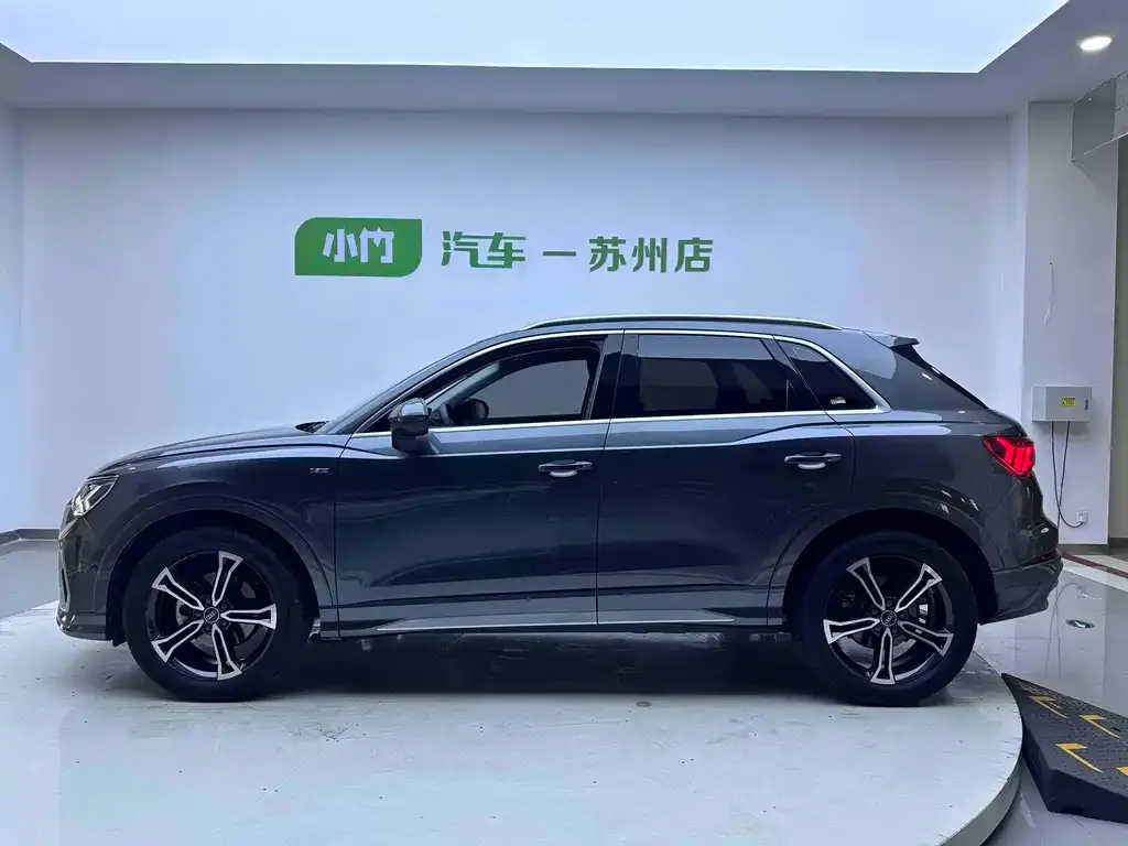 Audi Q3 — фото 4