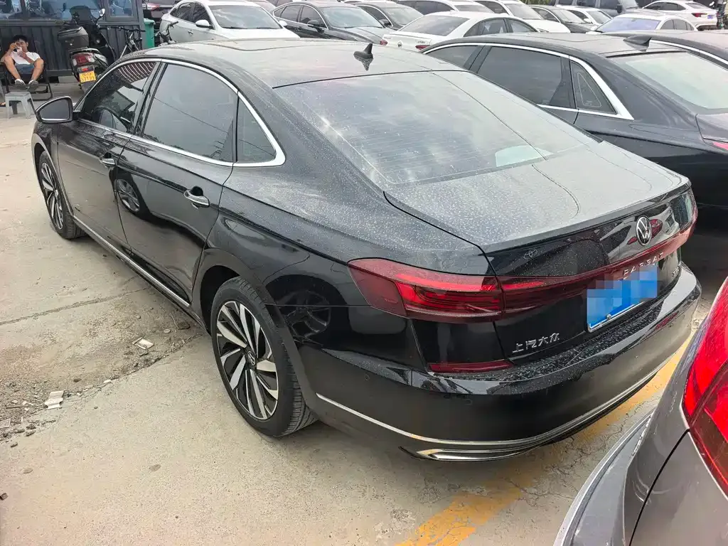 Volkswagen Passat — фото 2