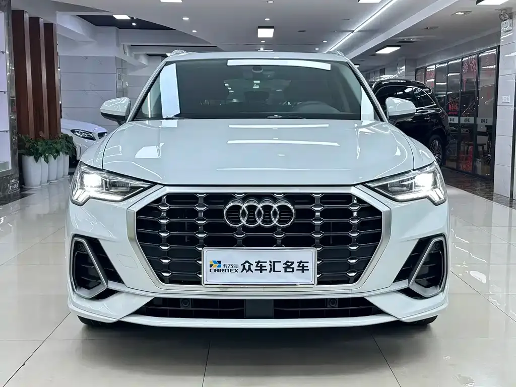 Audi Q3 — фото 4