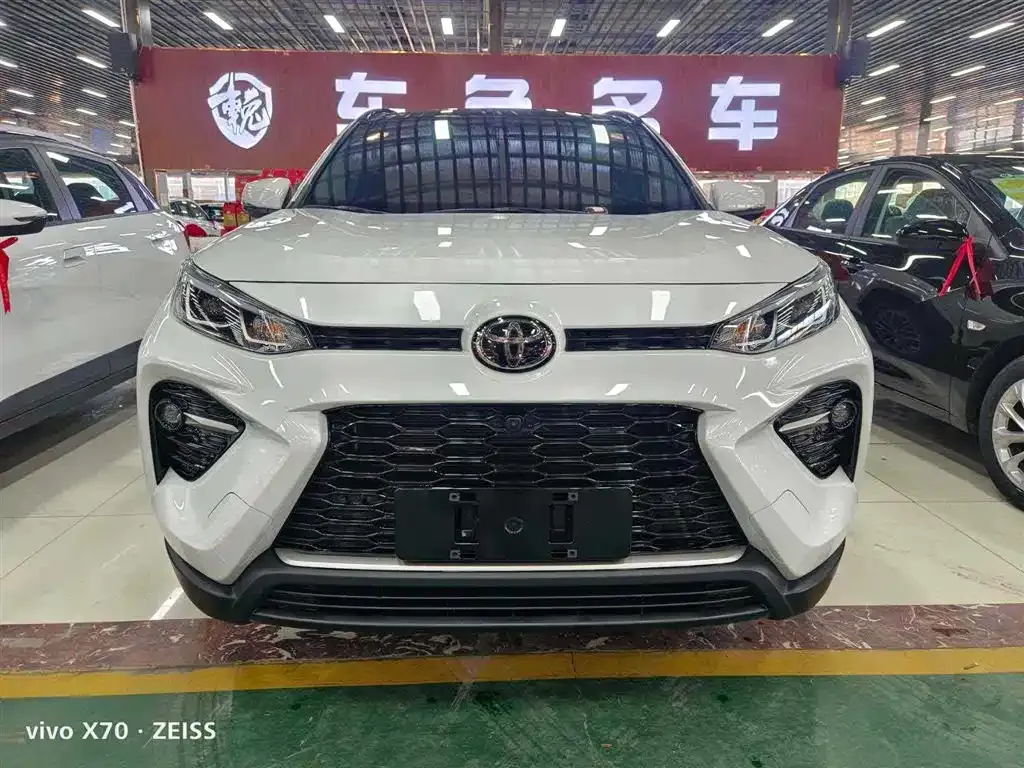Toyota Wildlander — фото 1