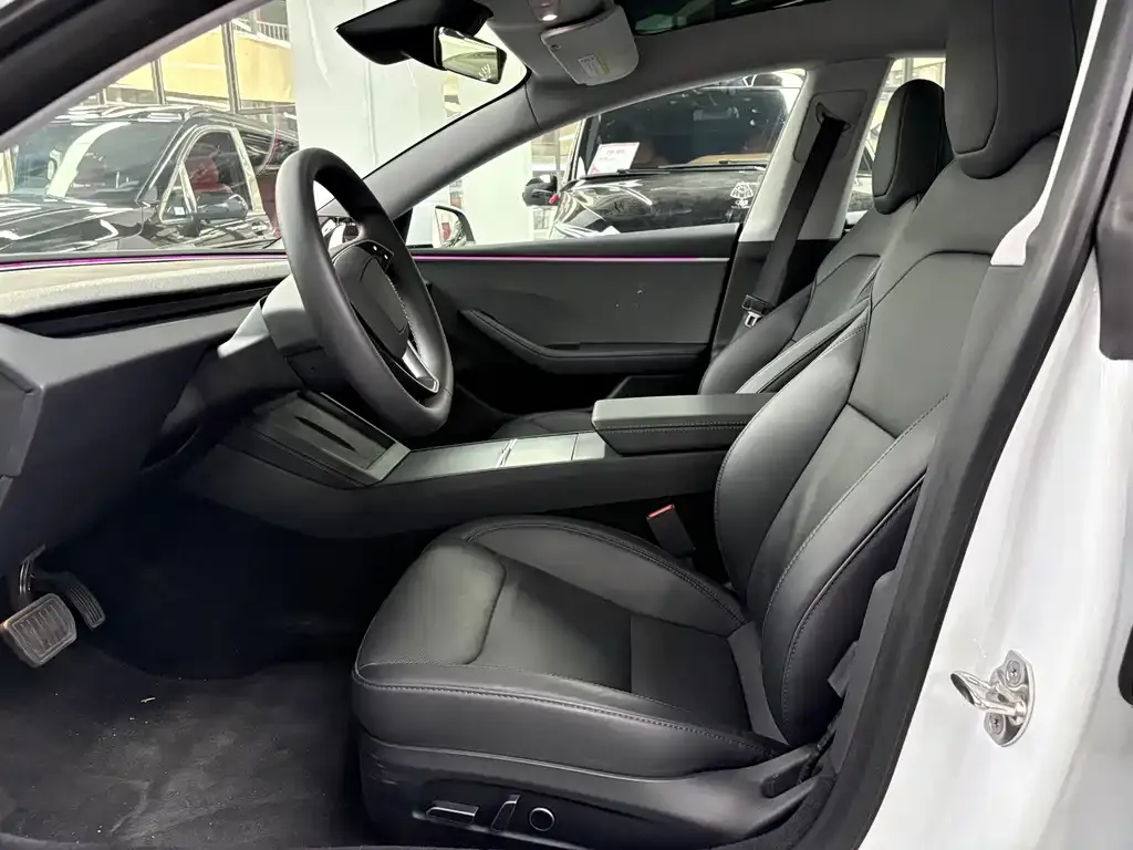 Tesla Model 3 — фото 6