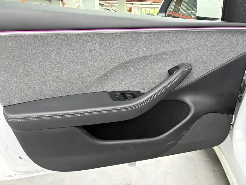 Tesla Model 3 — фото 5