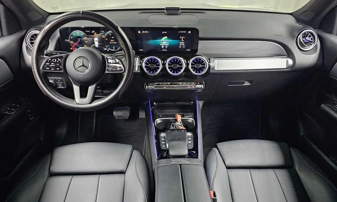 Mercedes-Benz GLB-Class — фото 8