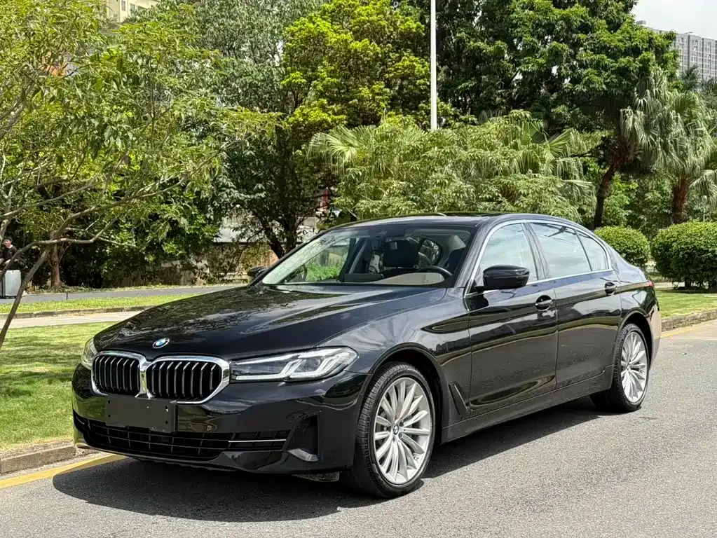 BMW 5 Series — фото 10