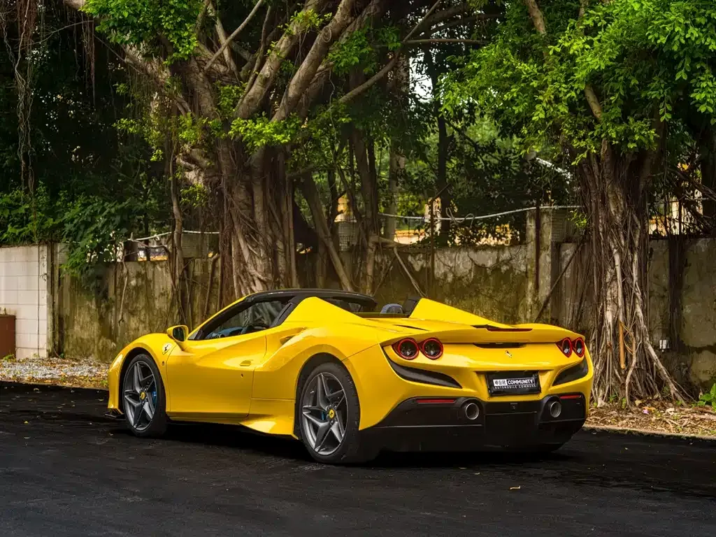Ferrari F8 — фото 9