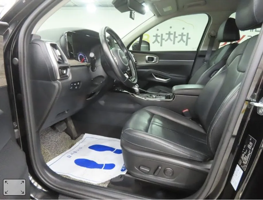 Kia Sorento — фото 7