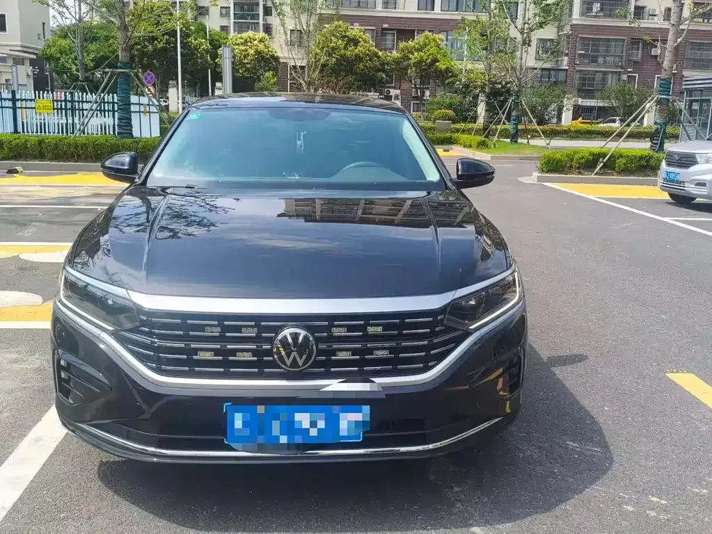 Volkswagen Passat — фото 8