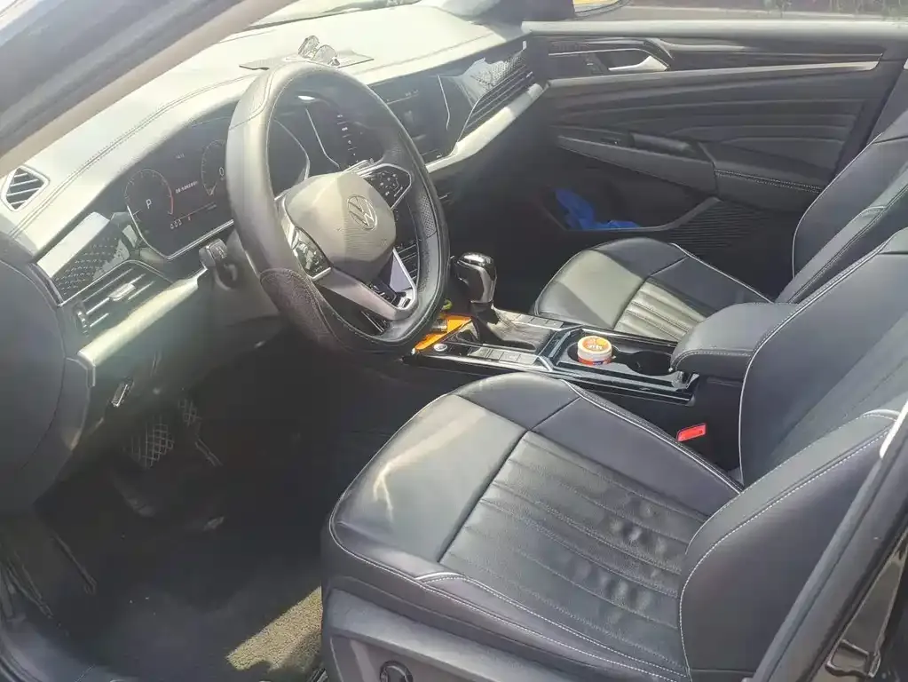 Volkswagen Passat — фото 7