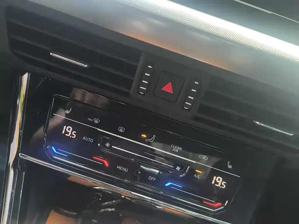 Volkswagen Passat — фото 4