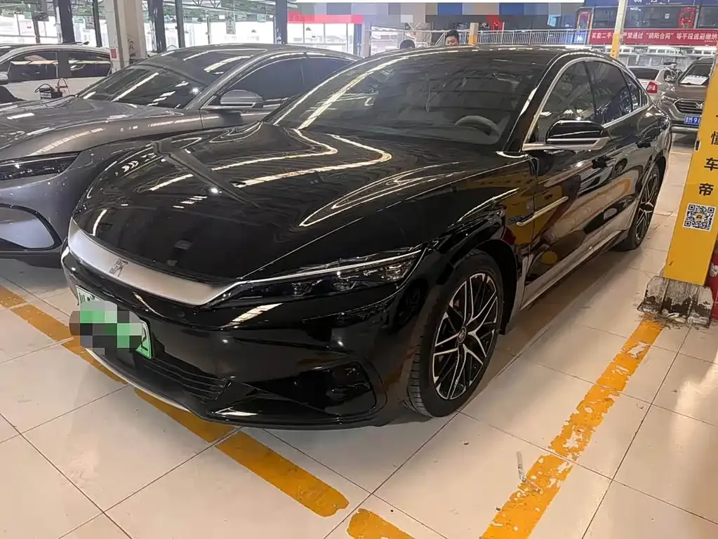BYD Han — фото 1