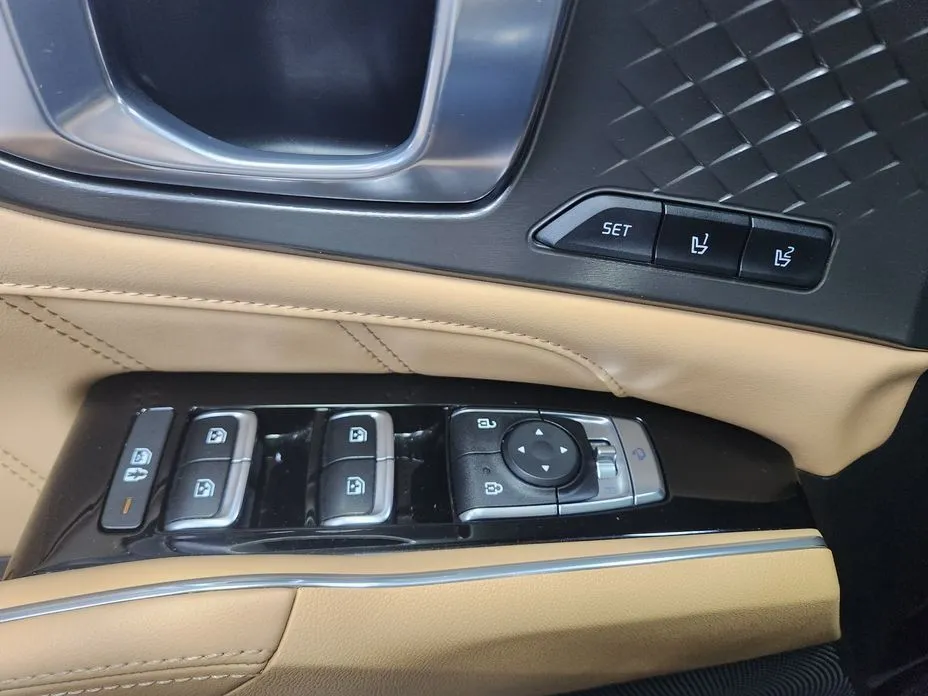 Kia Sorento — фото 6