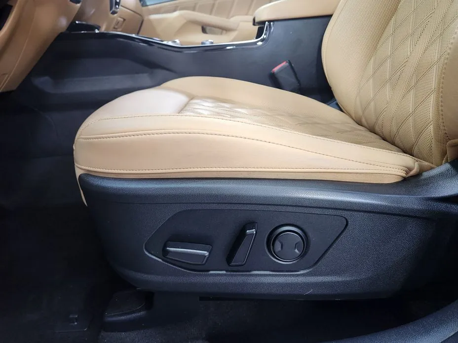 Kia Sorento — фото 8