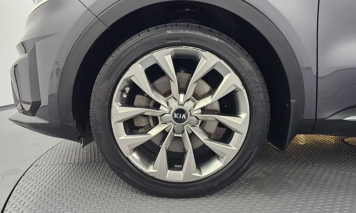 Kia Sorento — фото 5