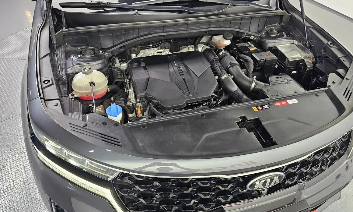 Kia Sorento — фото 9