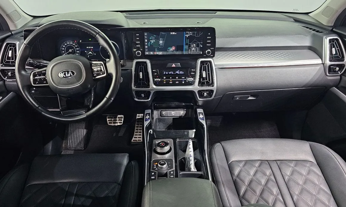 Kia Sorento — фото 10