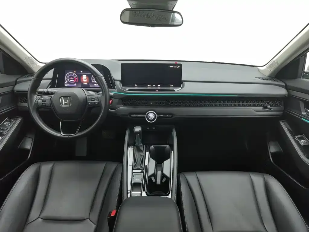 Honda Accord — фото 8