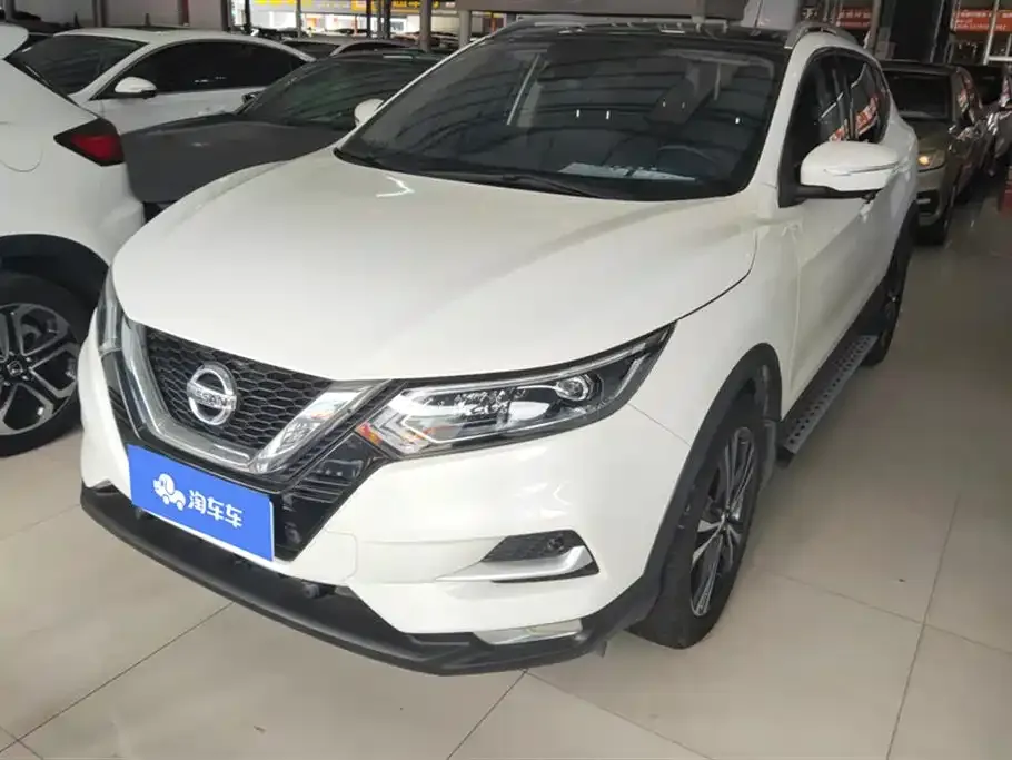 Nissan Qashqai — фото 1