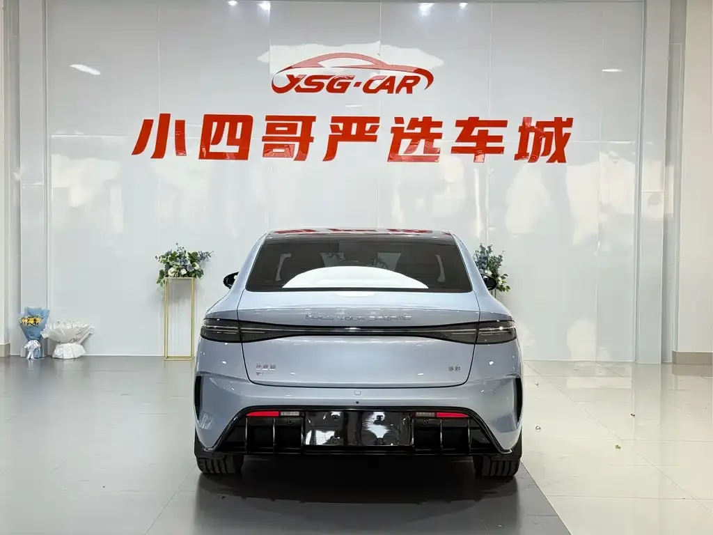 BYD Seal — фото 8