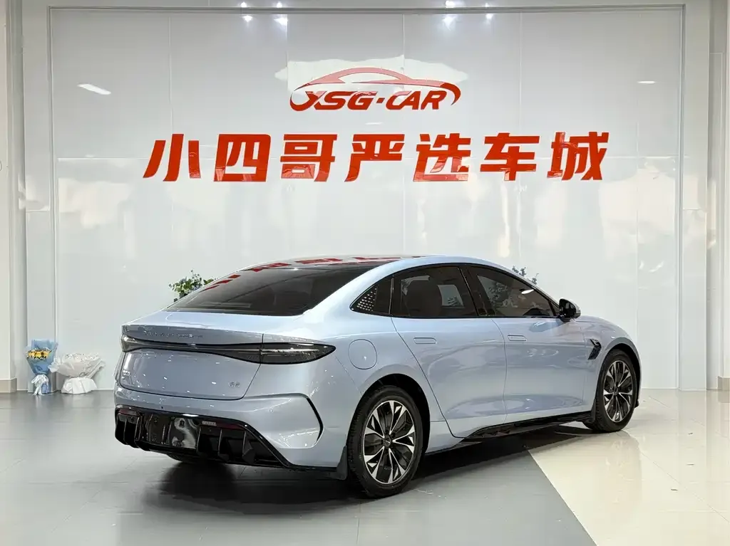 BYD Seal — фото 5
