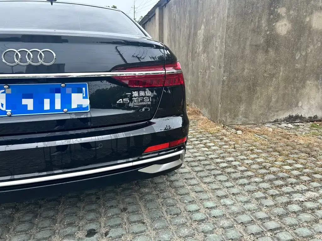 Audi A6L 2024 из CN, фото 4