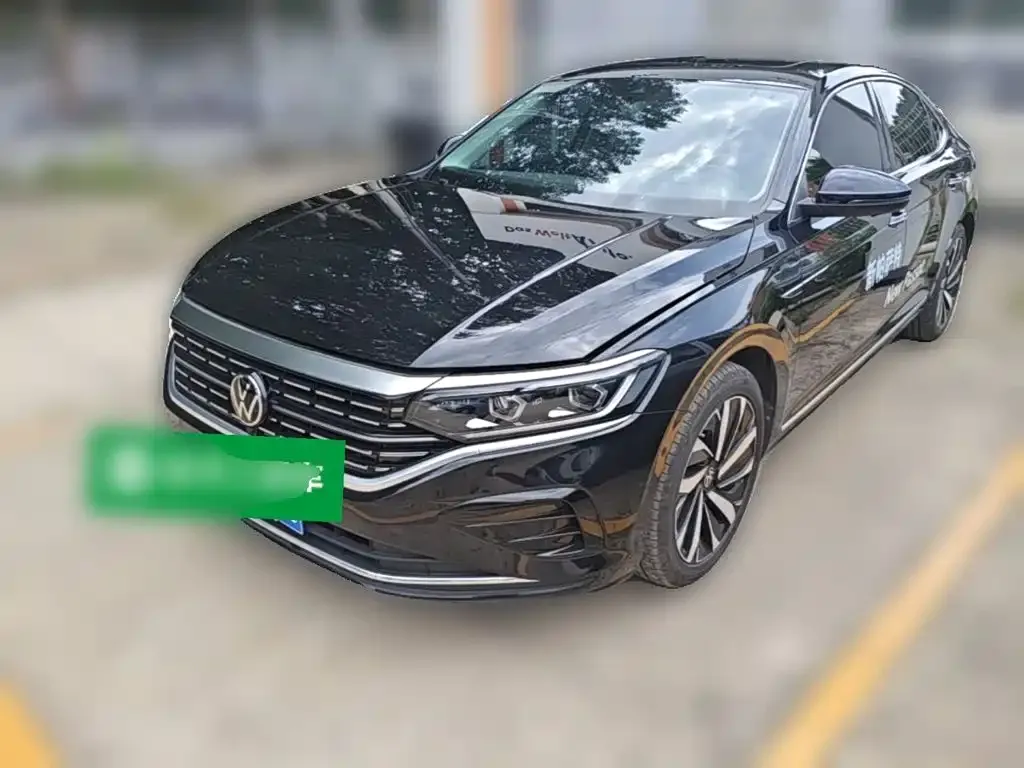 Volkswagen Passat — фото 1