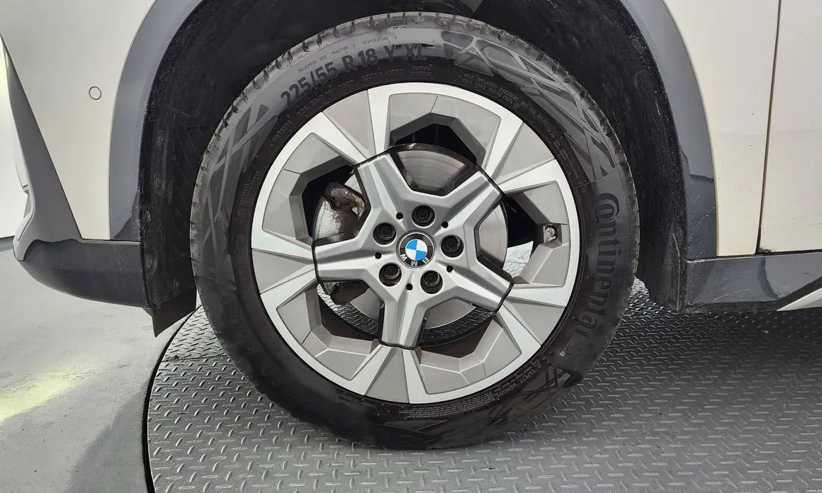 BMW X1 — фото 10
