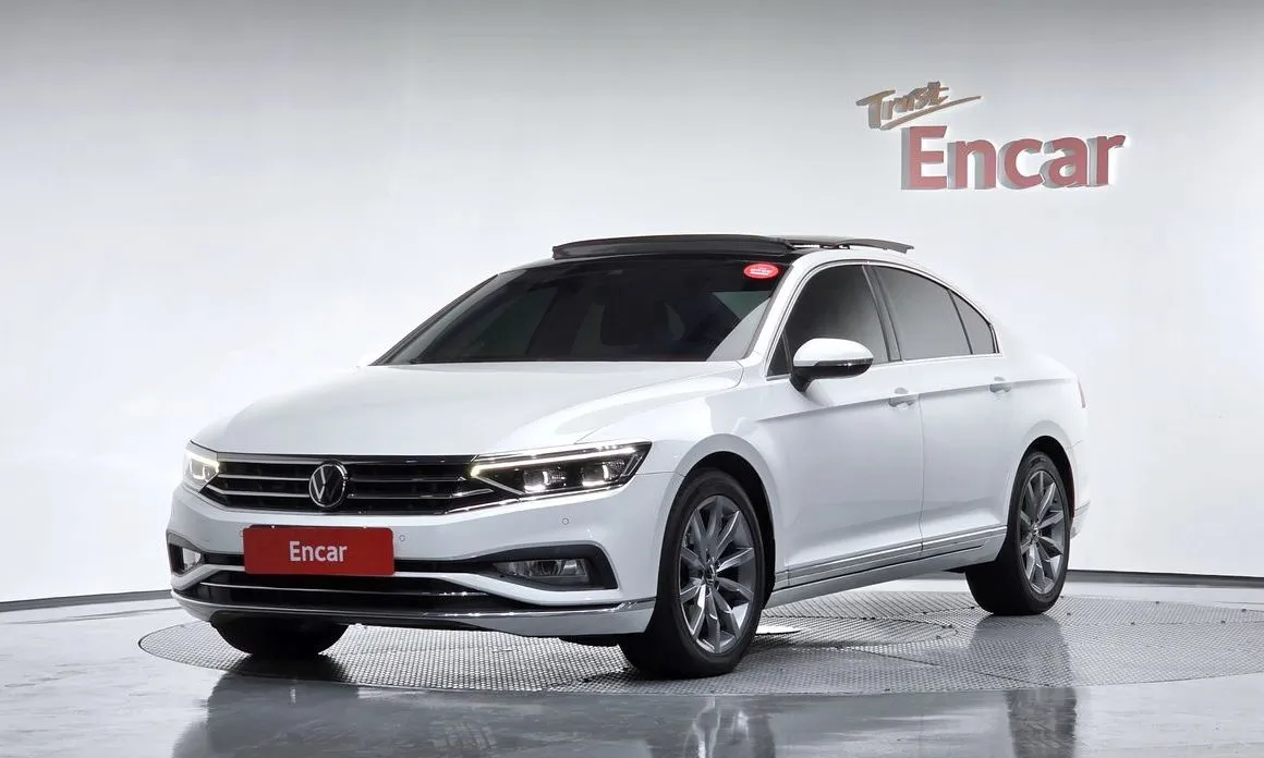 Volkswagen Passat — фото 1