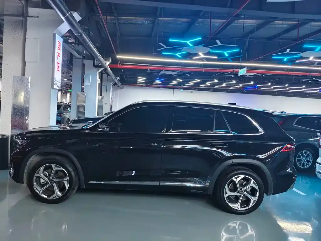 Geely Xingyue L — фото 9