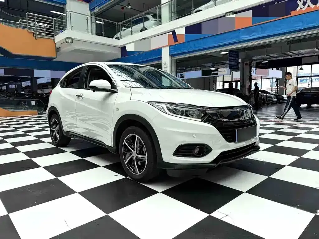 Honda Vezel — фото 9