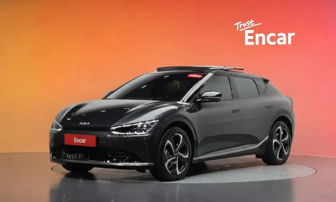 Kia EV6 — фото 1