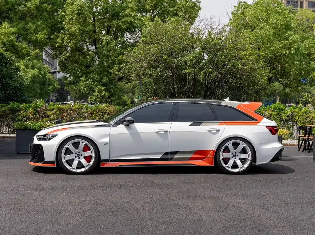 Audi RS 6 2025 из CN, фото 8
