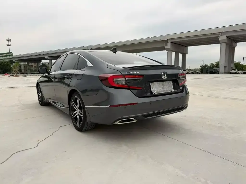 Honda Accord — фото 2