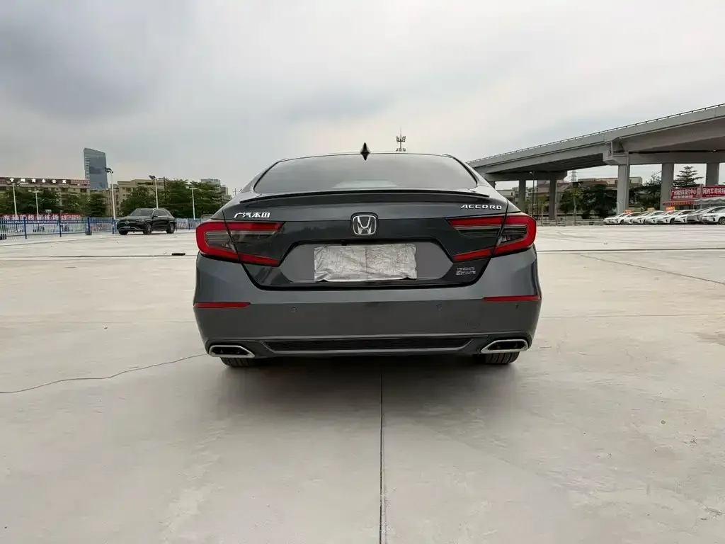 Honda Accord — фото 4