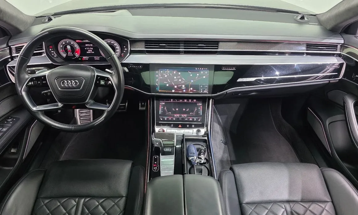 Audi S8 — фото 7