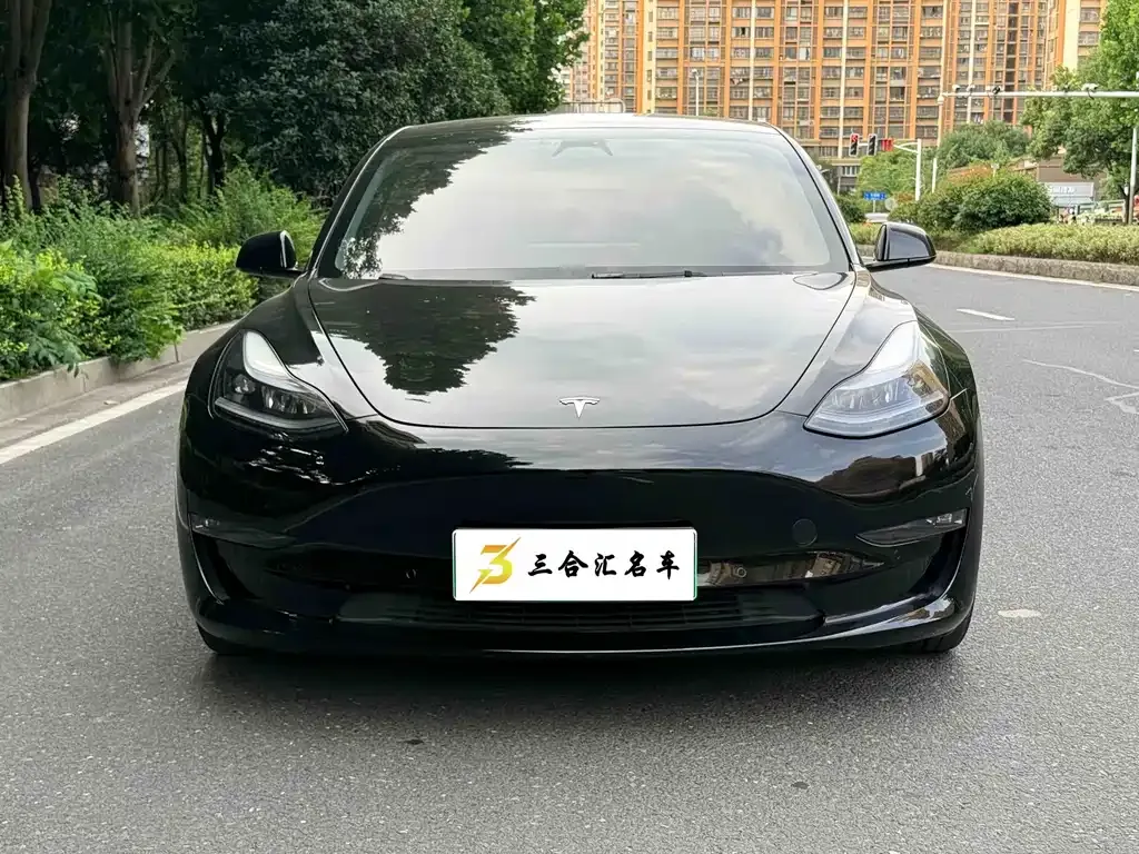 Tesla Model 3 — фото 8