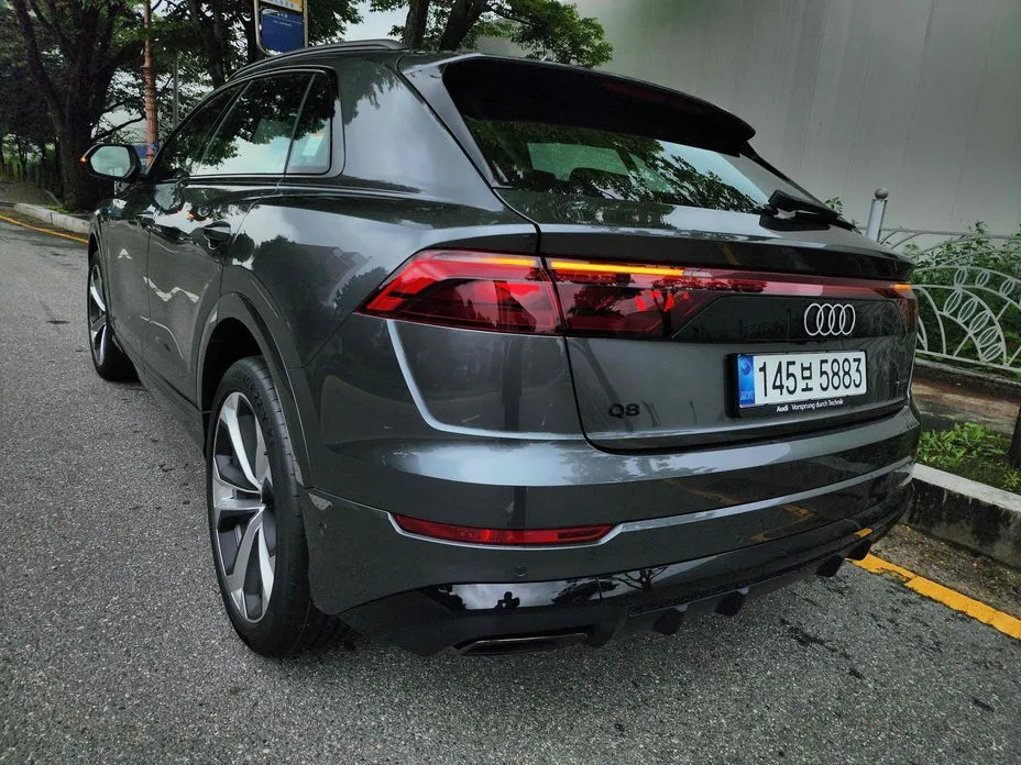 Audi Q8 — фото 2