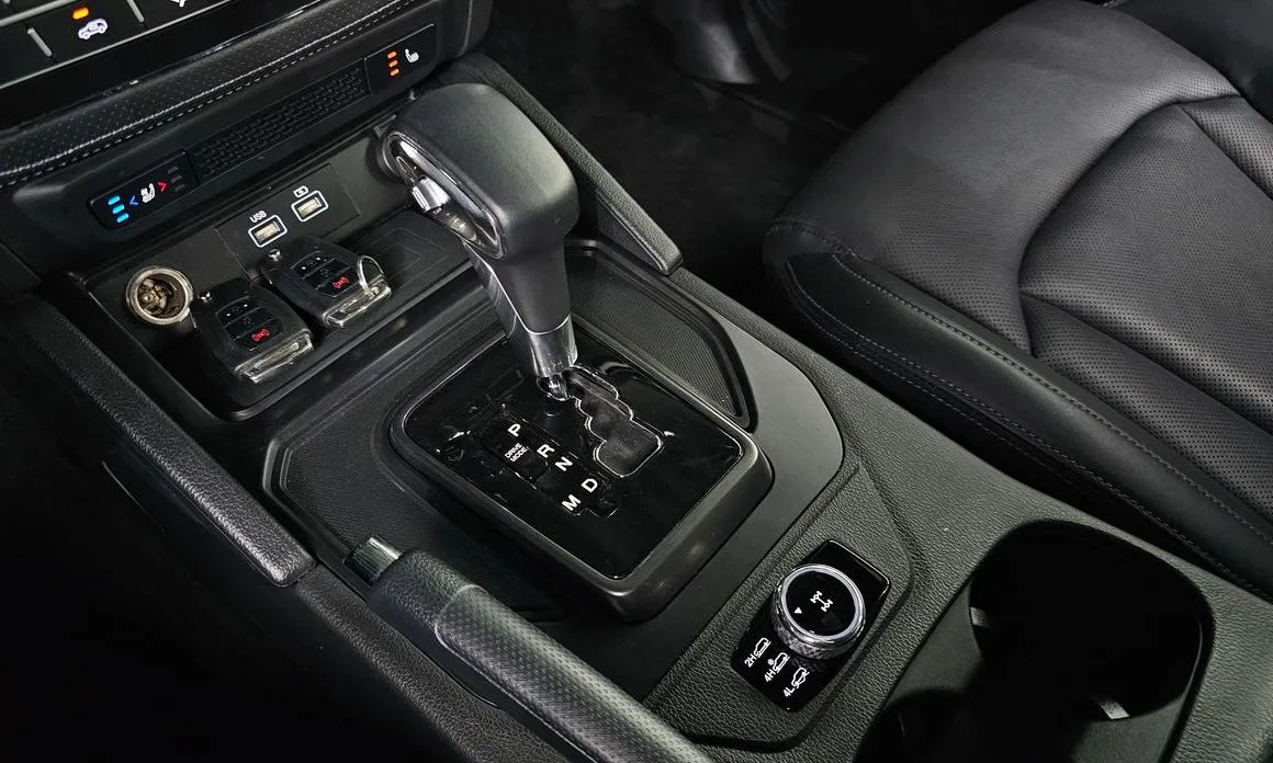 KG Mobility (Ssangyong) Rexton — фото 10