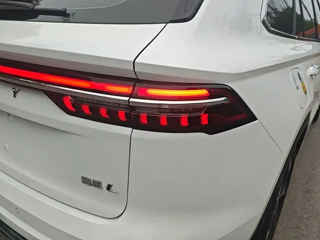 Geely Xingyue L — фото 2