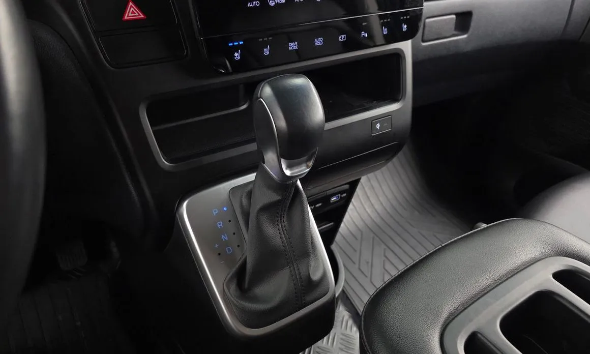 Hyundai Staria — фото 4