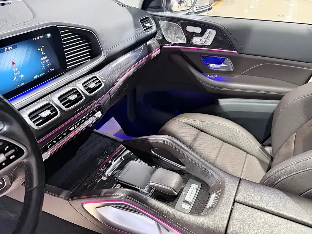 Mercedes-Benz GLS — фото 2