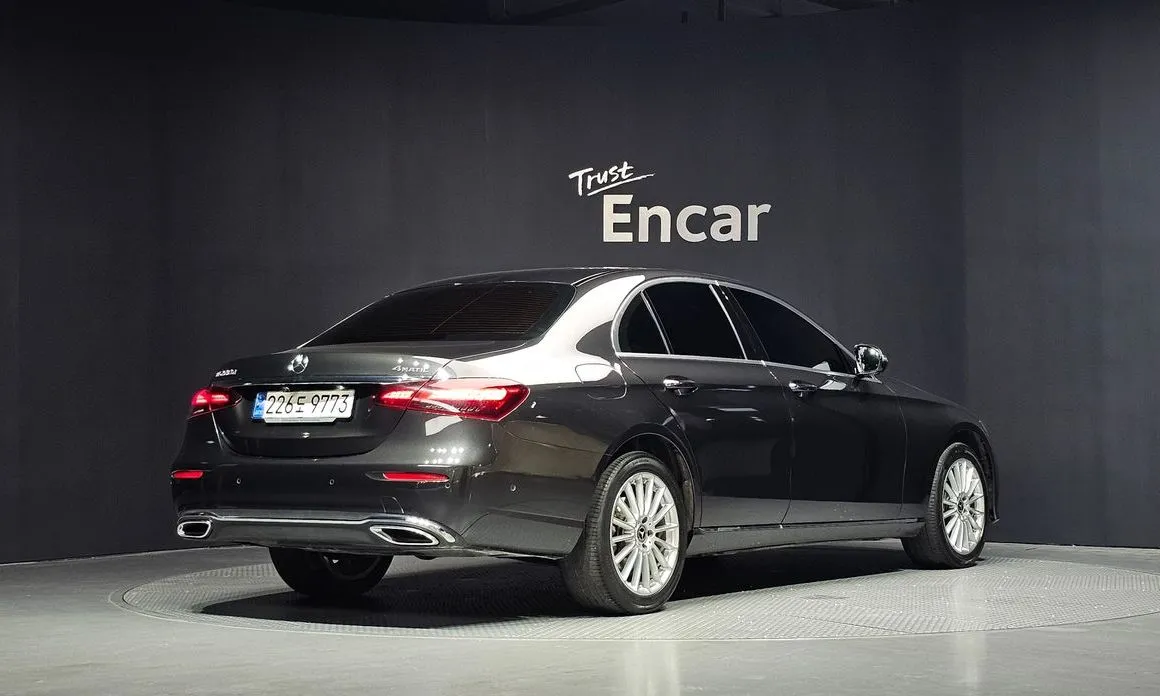 Mercedes-Benz E-Class 2023 из KR, фото 3