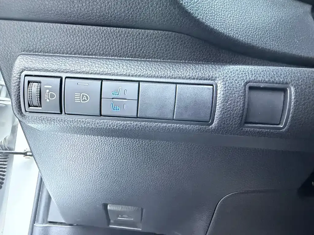 Toyota Levin — фото 10